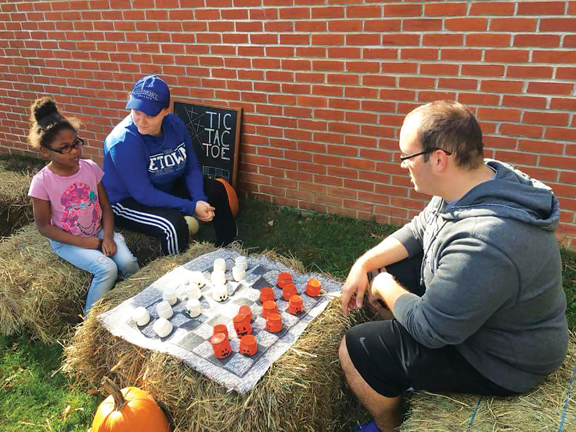 Annual Into the Streets winterizes and cleans new communities