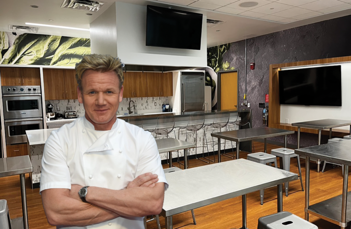 Chef Gordon Ramsay hosts cooking class