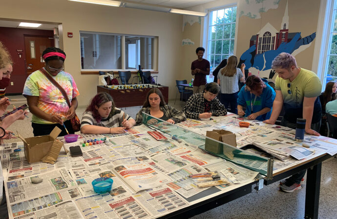 Etown GSA hosts Bisexuality Awareness Week event