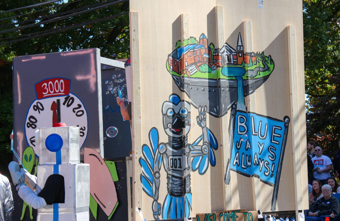 Honors Council wins Homecoming float contest for fourth consecutive year