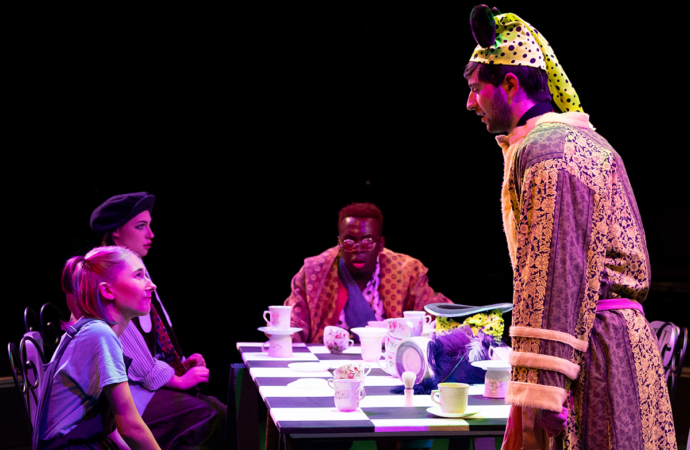 Down the rabbit hole: Etown’s production of “Alice in Wonderland”