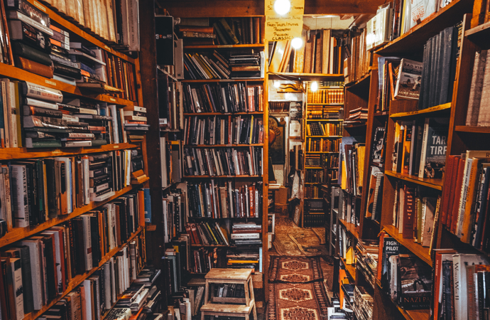 Business Review: Midtown Scholar Bookstore