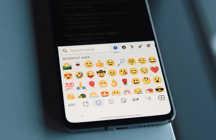 Debate of the Week: What type of smiley face is better?
