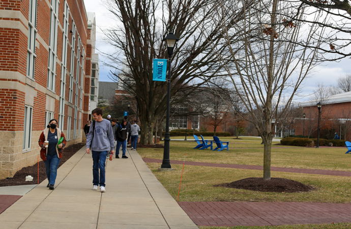 Student Senate: Transition Committee works on final constitution