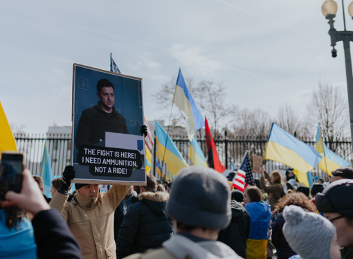 Global Perspective: U.S. to provide tanks to Ukraine