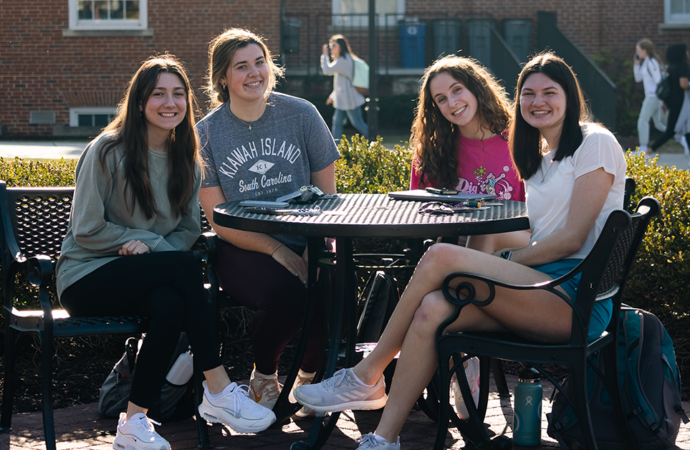 Student Senate offers scholarships to students