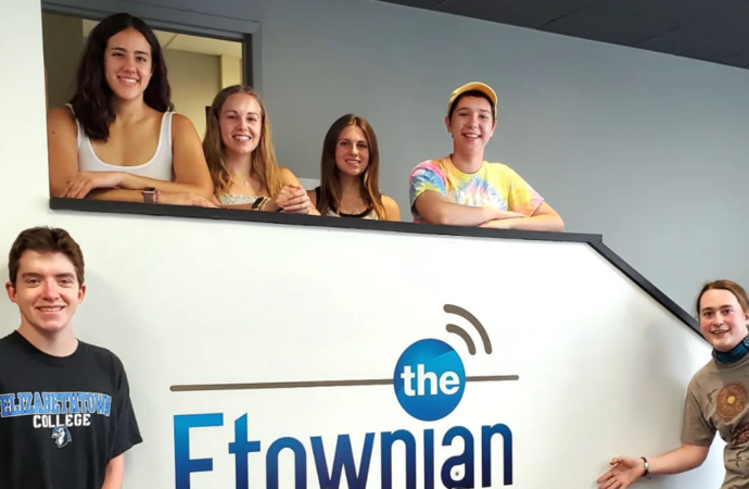 Etownian awarded first place at American Scholastic Press award ceremony