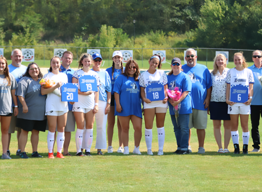 Etown soccer fights two hard battles over the weekend