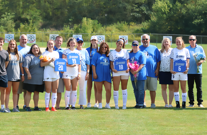 Etown soccer fights two hard battles over the weekend