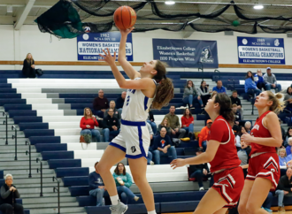 Etown basketball kicks off 2023 season