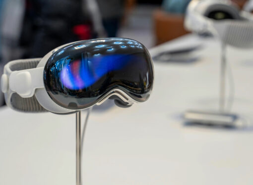 Today’s Tech: Apple ventures into VR with Vision Pro