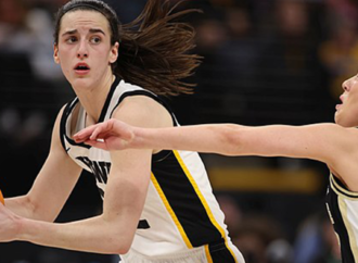 Caitlin Clark breaks Kelsey Plum scoring record with another masterful performance