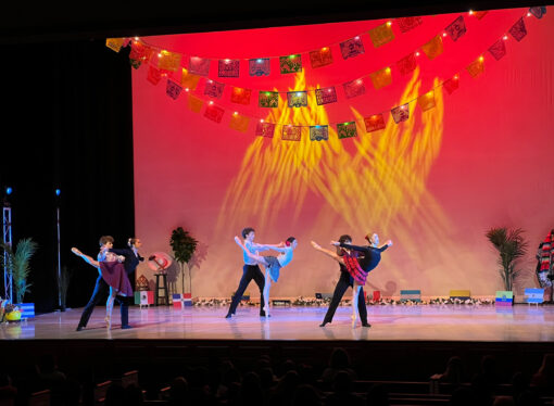 Philadelphia Ballet performs “Bailando con Maria” at Elizabethtown College