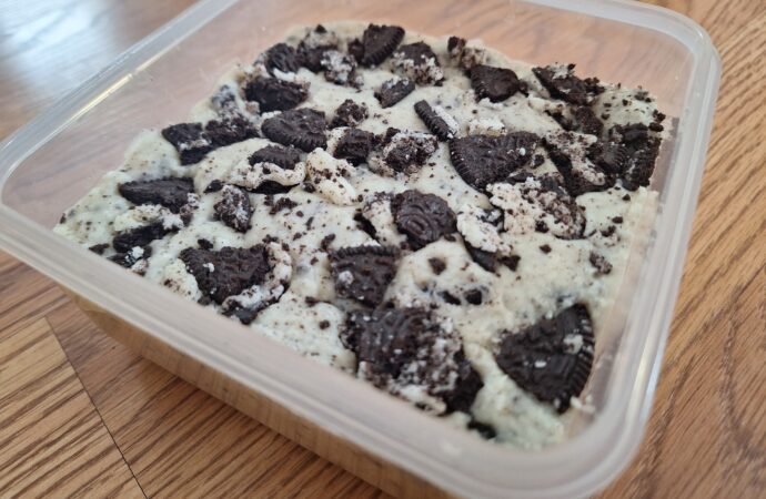 Recipe Review: Cookies and Cream Fudge