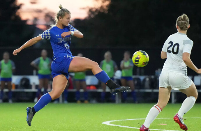 Blue Jays out-maneuver Mustangs on Senior Day