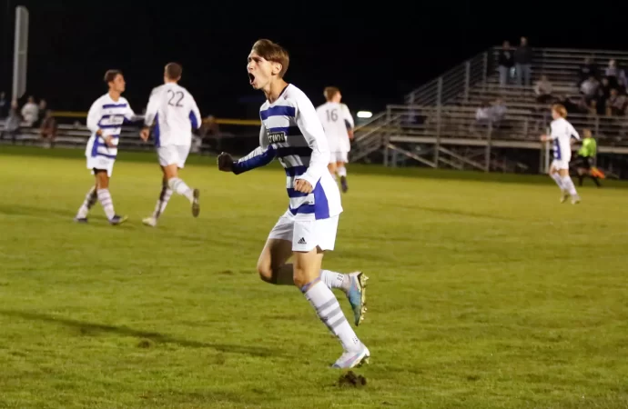 Etown soccer battles Scranton in men’s and women’s matches