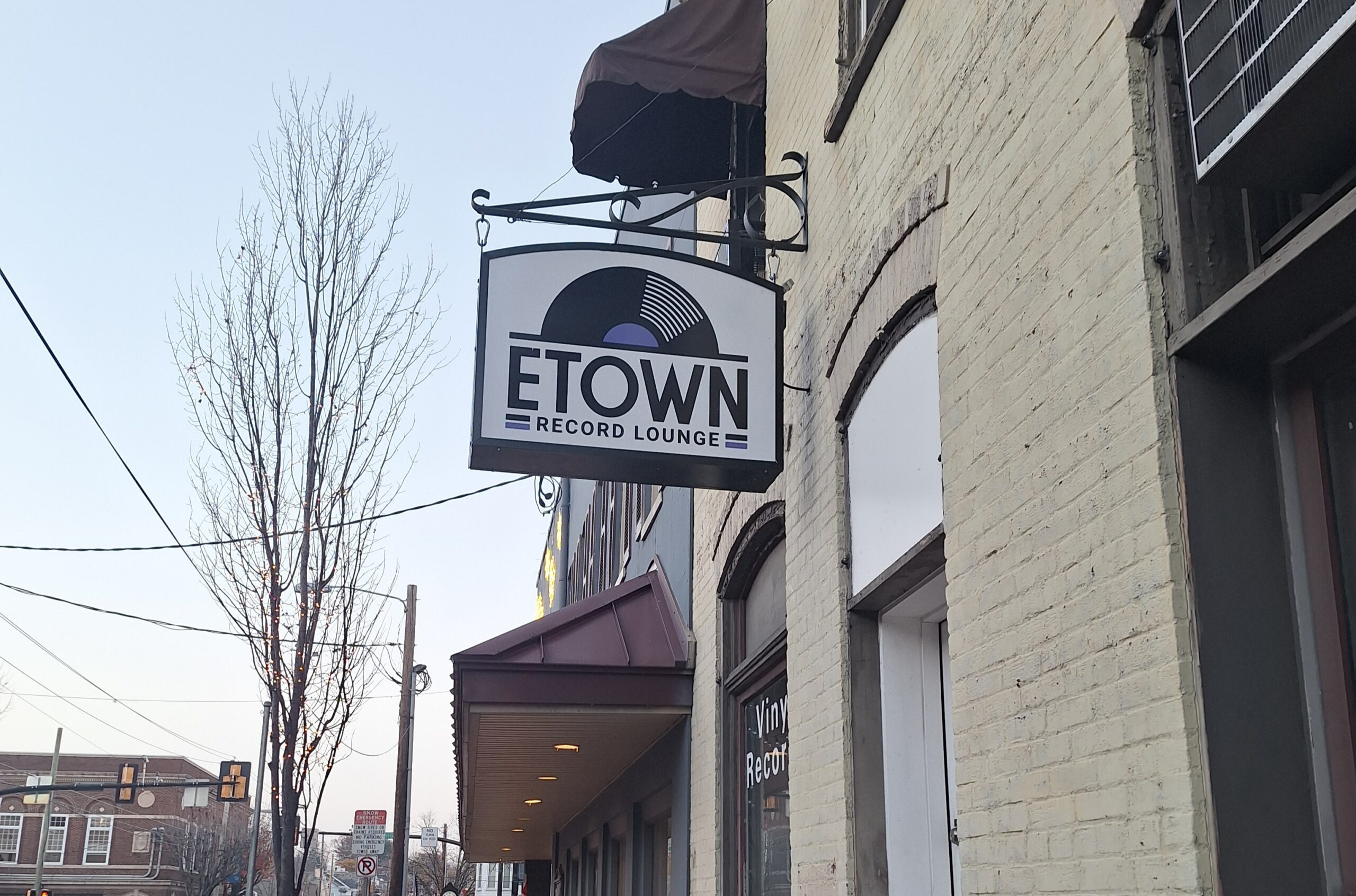 Business Review: Etown Record Lounge