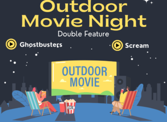 Etown Students Celebrate Together at Fall-Festive Movie Night