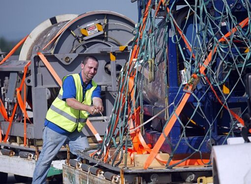 FCC broadens rulemaking on undersea cables