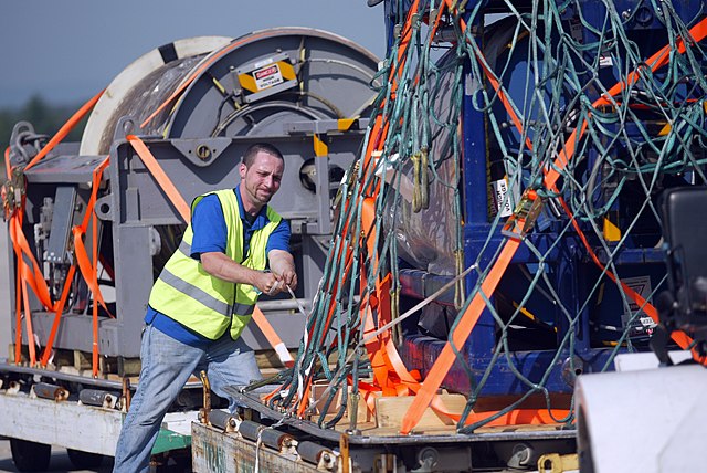 FCC broadens rulemaking on undersea cables
