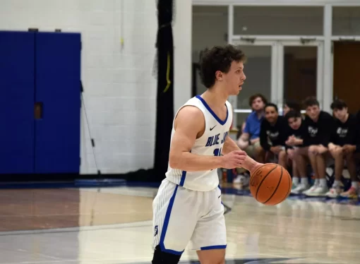 Men’s basketball continues strong start with win over Messiah