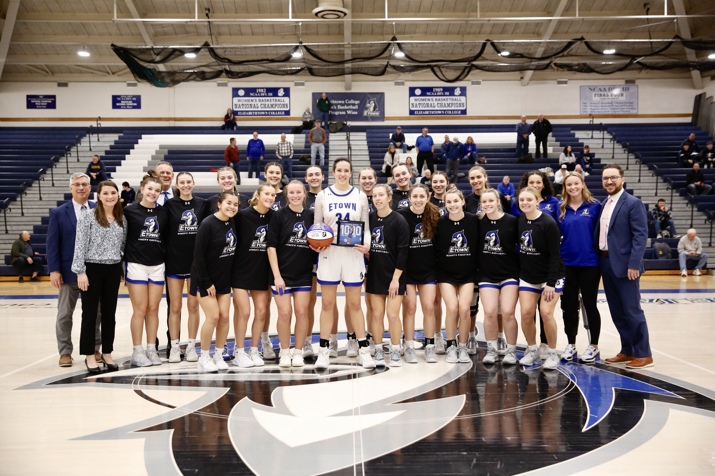 Elizabethtown Falls in Close Game against #19 Catholic