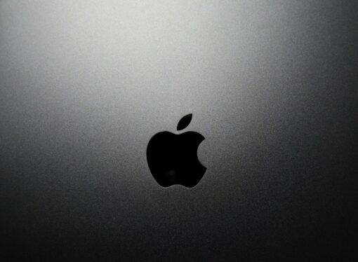 Today’s Tech: Apple sued over use of books to train AI