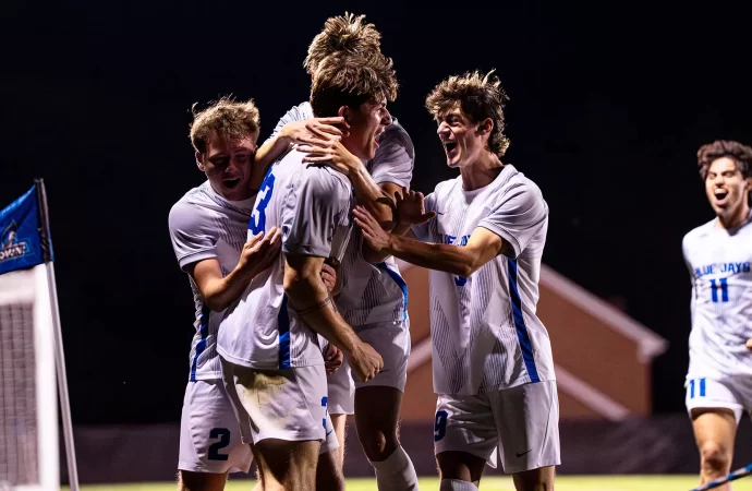 Sporer, Blue Jays draw against Juniata