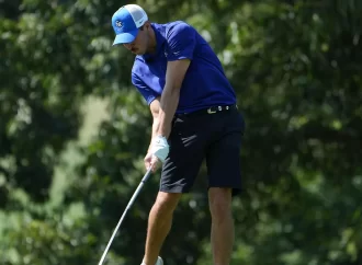Elizabethtown golf finishes third in LVC Fall Invitational