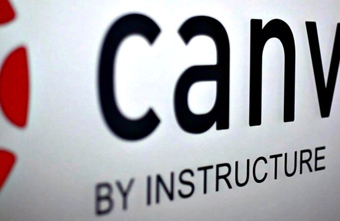 Canvas outage disrupts coursework across campus