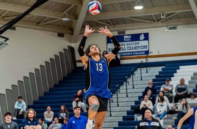 Men’s volleyball drop final home game of season to conference opponent Marymount