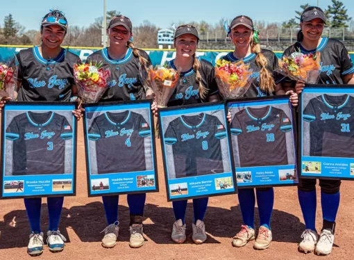 Softball splits series with Juniata on senior day