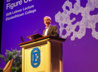 Lecture series: Carl Zimmer challenges students to rethink life and AI