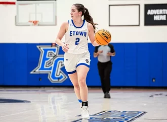 Mummert and Kennedy shine on Senior Day as Elizabethtown College defeats Wilkes University