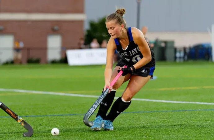 Stevenson serves Etown a shutout