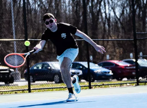 Men’s tennis cruises past Penn State Abington