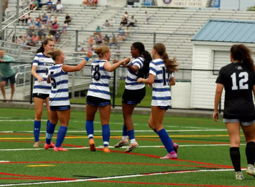 Elizabethtown’s early goal paves way to narrow victory